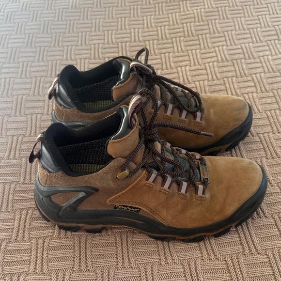 RockRooster Other - Men's RockRooster Brown Suede Hiking Boots with Cushioned Collar